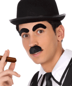 Bigote y cejas negras